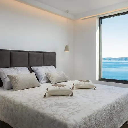 Apartman Luxury White Pearl With Pool *
