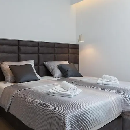 Luxury White Pearl With Pool Trogir