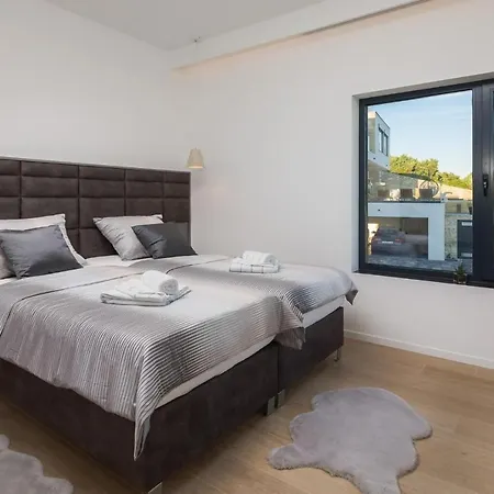 Luxury White Pearl With Pool * Trogir